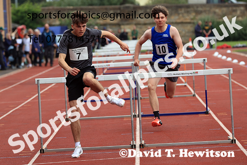 Boys hurdles, 2025 Northumberland Schools Track and Fields, Wentworth, Hexham. Photo: David T. Hewitson/Sports for All Pics
